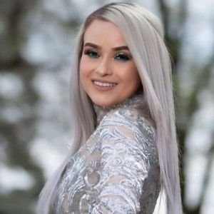 Modeling silver hair